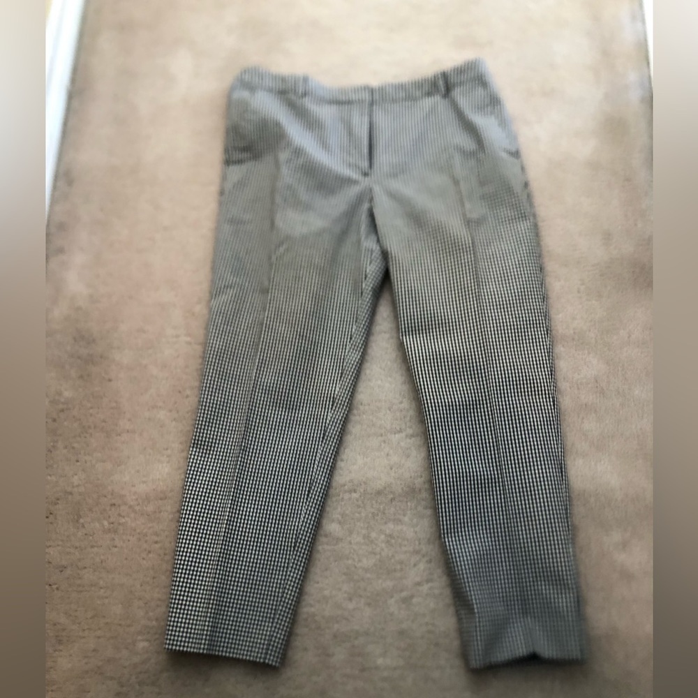 Ladies slacks, black and white check, size 6